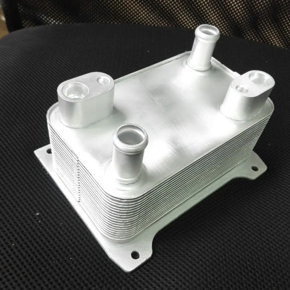 Best Price New oil cooler For AUDI A8/S8 VW PASSAT PHAETON 4E0317021H