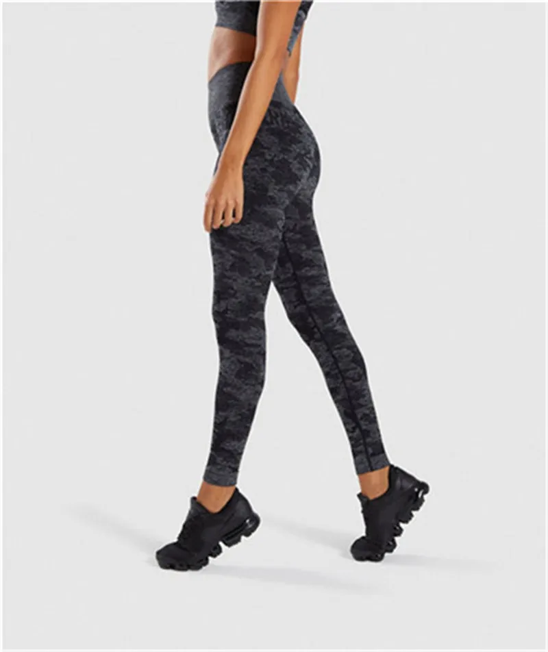 Camo_Seamless_Legging_Black_C-Edit_ZH_1440x