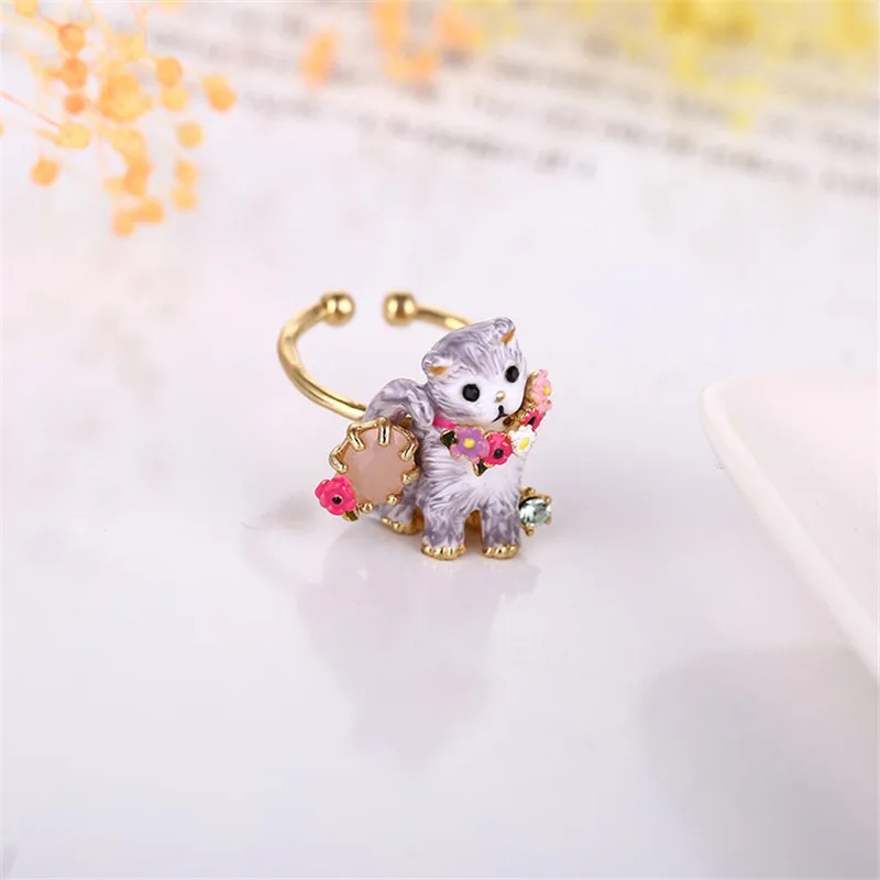 

Warmhome Trendy Jewelry Enamel Glaze Copper New Fashion White Cat Flower Gem For Women Open Adjustable Ring