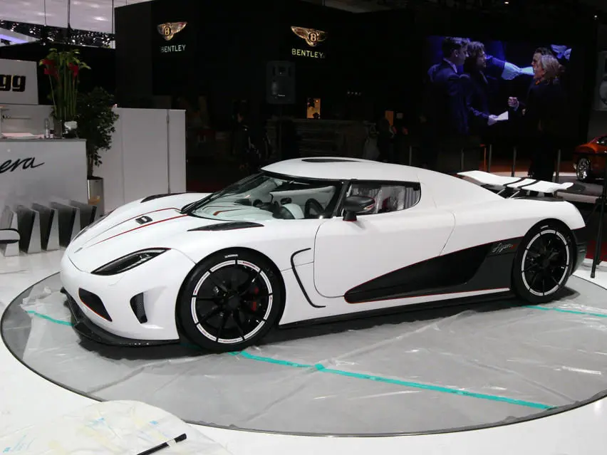 Картинки по запросу самая быстрая машина в мире