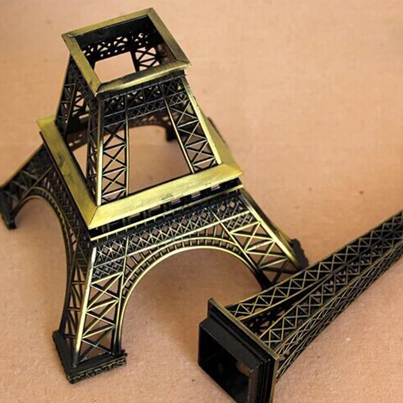 3pcs/set Paris Eiffel Tower Metal Crafts Creative Souvenir Model Table Miniaturas Desk Ornaments Vintage Figurine Home Decor 3pcs/set Paris Eiffel Tower Metal Crafts Creative Souvenir Model Table Miniaturas Desk Ornaments Vintage Figurine Home Decor