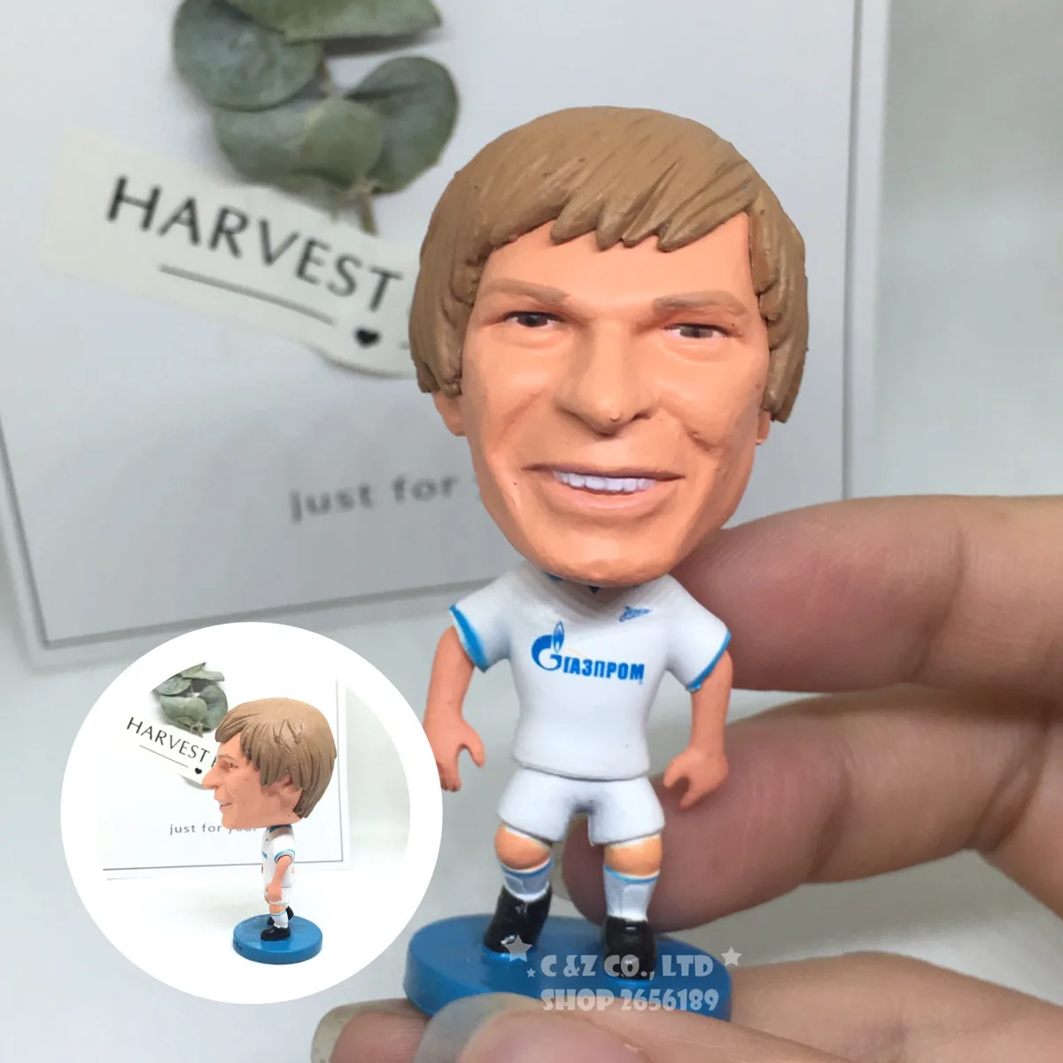 Soccerwe figurine sports football stars ARSHAVIN Movable joints resin