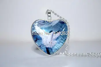 

10pcs/lot White Dove Pendant, Bird Necklace, Dove of Peace, Dove Heart Necklace Glass Photo Cabochon Necklace