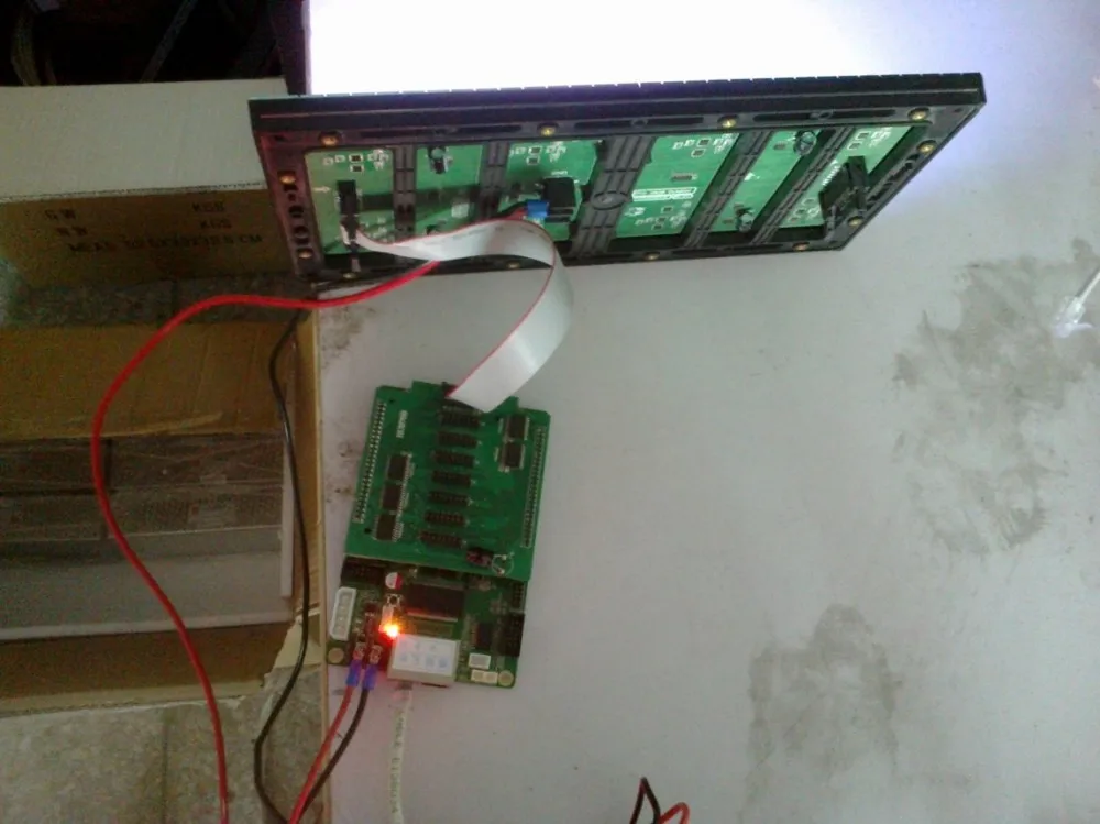 Receiving card with HUB75