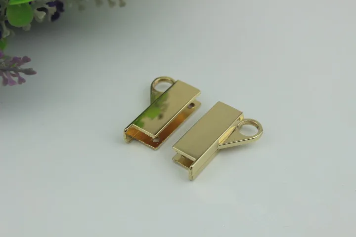 4606027017_1650373796_