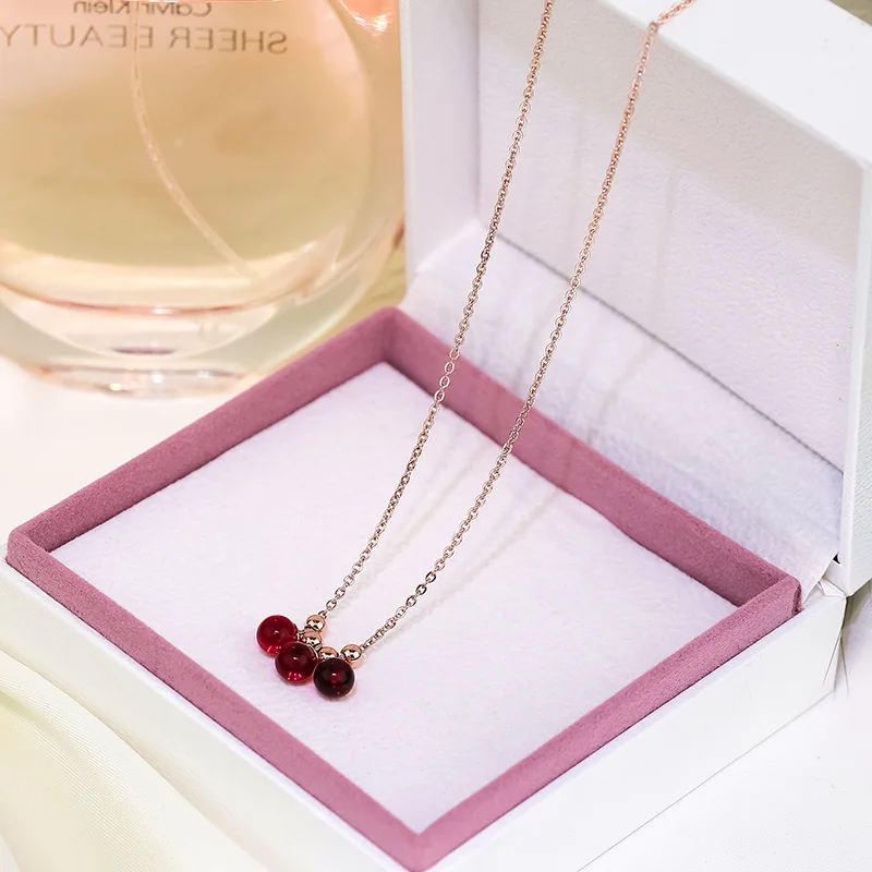 

YUN RUO 2019 Rose Gold Color Red Stone Lucky Beads Pendant Necklace Choker Woman Titanium Steel Jewelry Never Fade Drop Shipping
