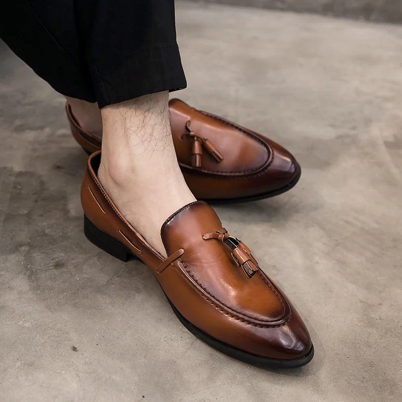 Yomior/модные мужские туфли из высококачественной натуральной кожи с острым носком; Роскошные Дизайнерские повседневные мужские официальные свадебные модельные туфли