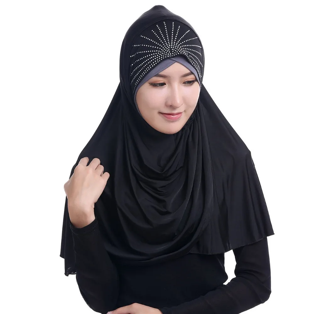 

1 pc women convenient scarf muslim solider color hijab scarf with crystal big size scarf for shawls hijabs scarf hat