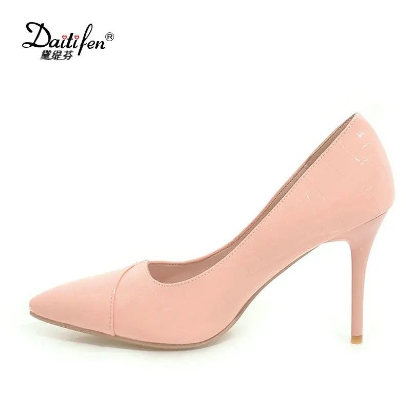

2017 Spring Women Thin Heel 9cm High Heels Patent Leather Working Pumps Pointed Toe Irregular Design Slip-on Sexy Female Shoes