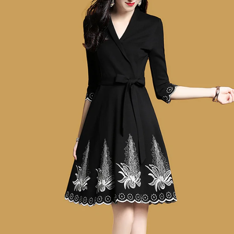 Lusumily осенне-зимнее платье размера плюс для женщин черное элегантное платье с вышивкой повседневное короткое платье с v-образным вырезом vestidos mujer