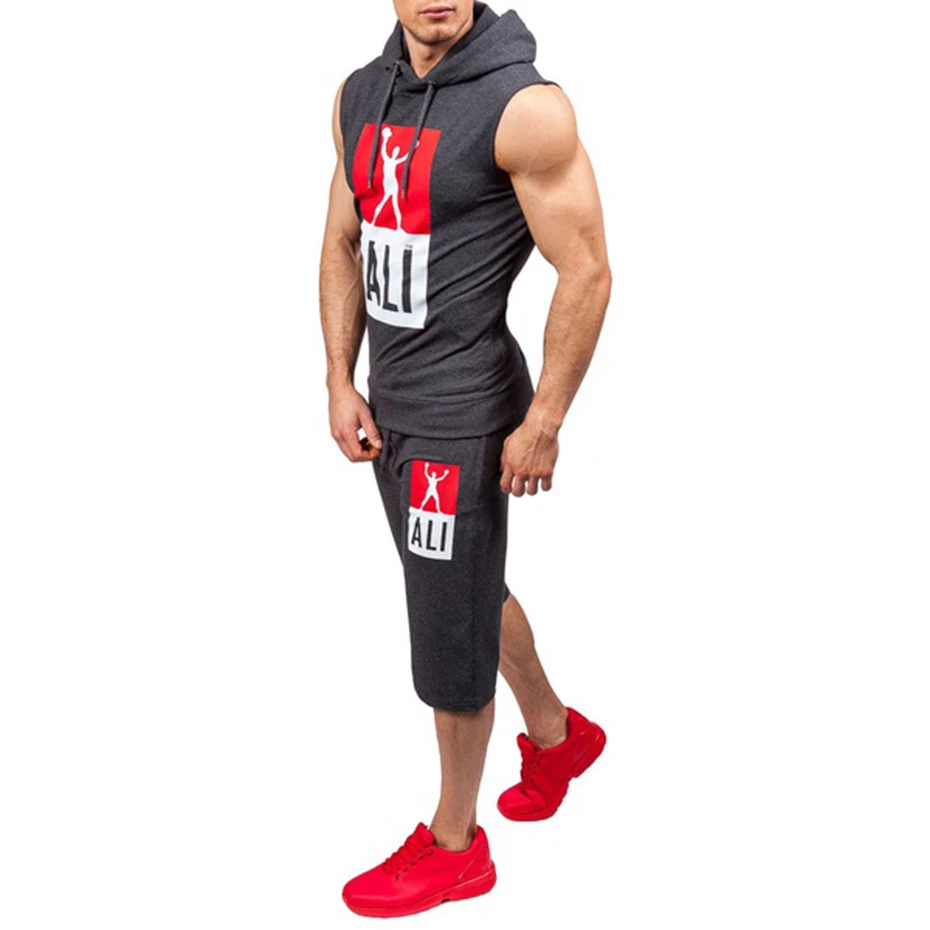 Zogaa Brand New 2018 Casual Mens Sporting Summer Two Piece Tracksuit Sleeveless Vests + Shorts Sweatshirt Training Jersey Set