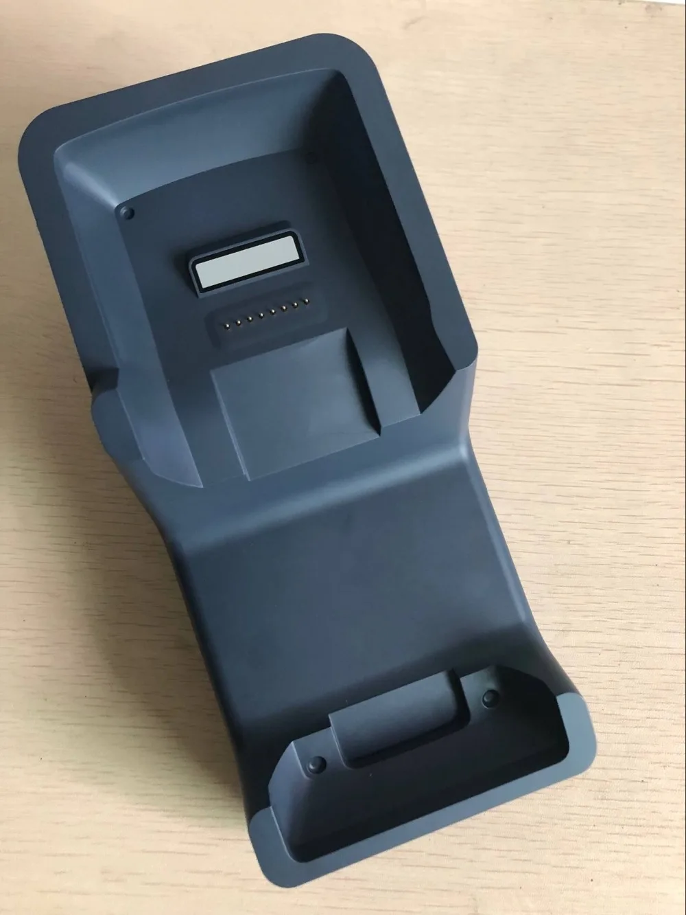 F037951009AB191A7718DDB5EDB18002