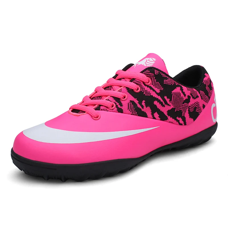 

reathable soft and comfortable soccer shoes, comfortable flying woven wear-resistant control football shoes