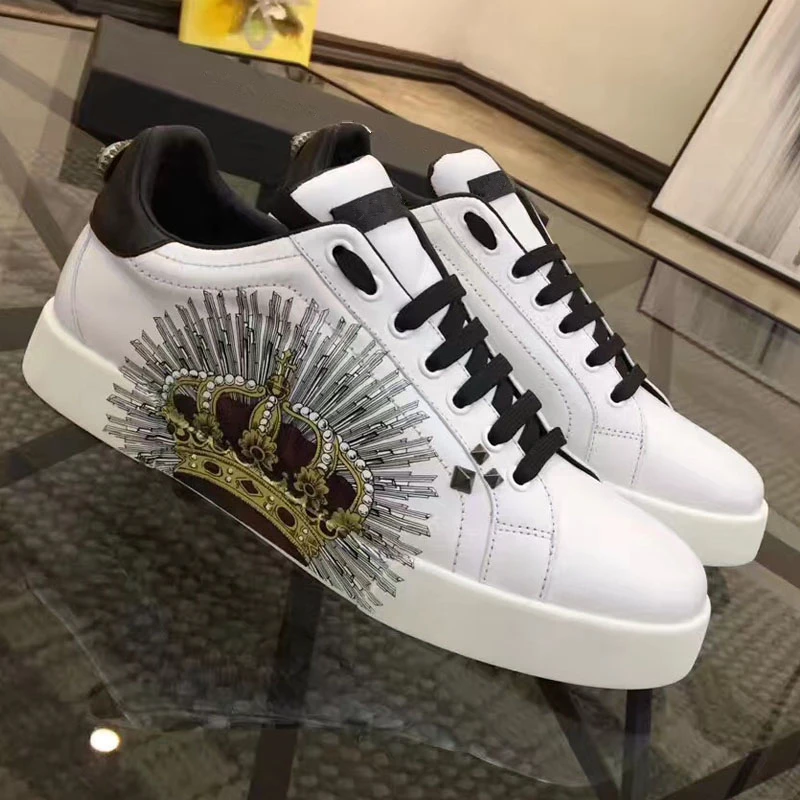 

Printed crown white men's sports shoes fashion men's casual shoes leather breathable men flat shoes casual shoes Tenis Feminino