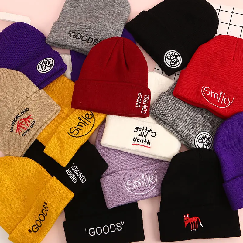 

Beanie Skullies Knitted Cotton Hat Famous Brand Double Clover 3bars Embroidery Unisex Men Women Fashion Winter Thick Couple Hat