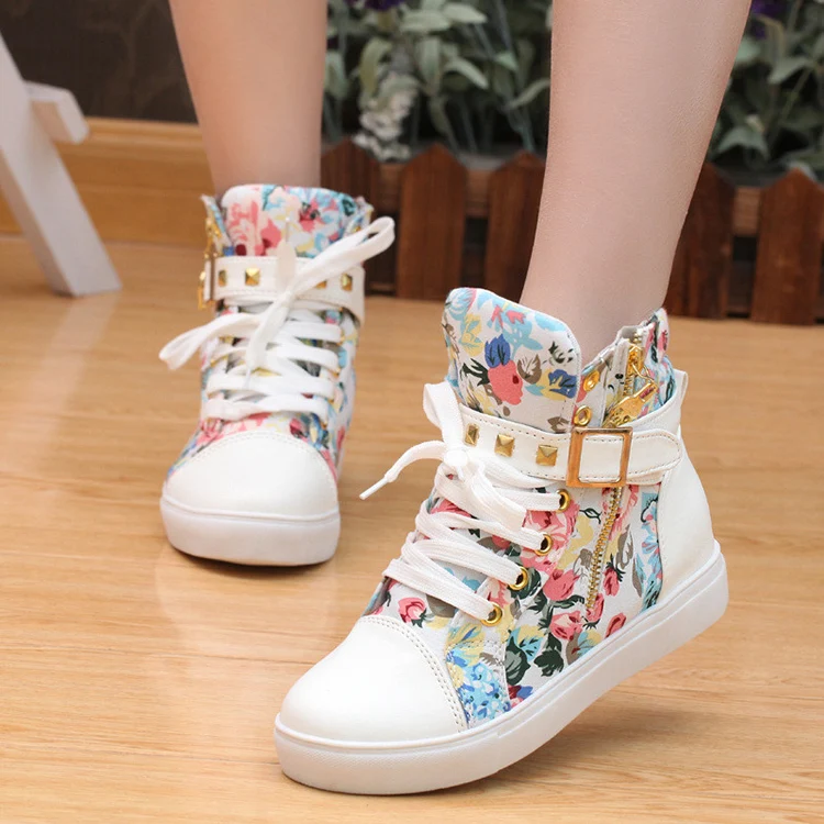 fashion rubber shoes for womens