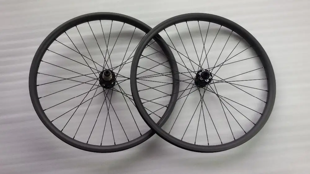 Best DEERACE 32/32H 29er 27.5er 35mm Wide Carbon Clincher Hookless MTB Wheelset Mountain Bike Wheels for All Mountain(AM), Tubeless 2 Best DEERACE 32/32H 29er 27.5er 35mm Wide Carbon Clincher Hookless MTB Wheelset Mountain Bike Wheels for All Mountain(AM), Tubeless 2