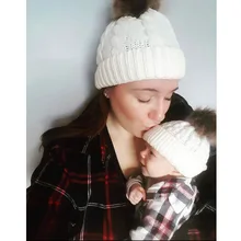 Новинка; 1 комплект; женская и детская вязаная шапка; большой плюшевый шар; теплая шапка; сезон осень-зима; DO99