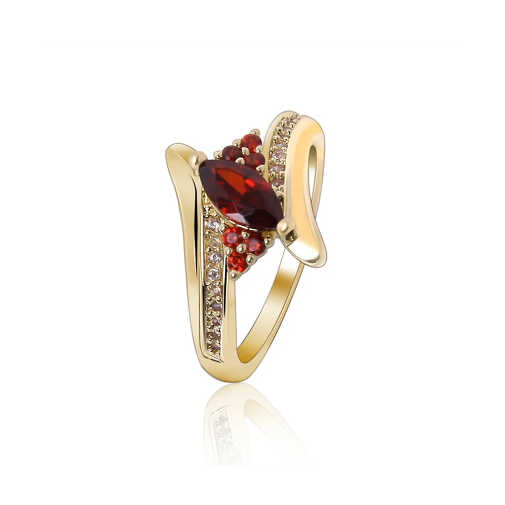 Vogue Yellow Gold Embedded Ladies Promise Finger Ring |