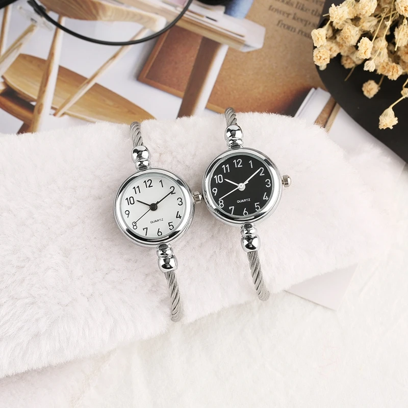 Unique Women Bracelet Watch Little Smooth Dial Top Luxury Silver Slim Strap Korean Retro Art Female Clock Quartz Watch Gift Hour 2018 2019 (41)