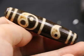 

Rare Pattern Magic Power Big Treasure Tibetan Old Agate Yinyang Taiji dZi Bead 75MM Long Amulet Talisman