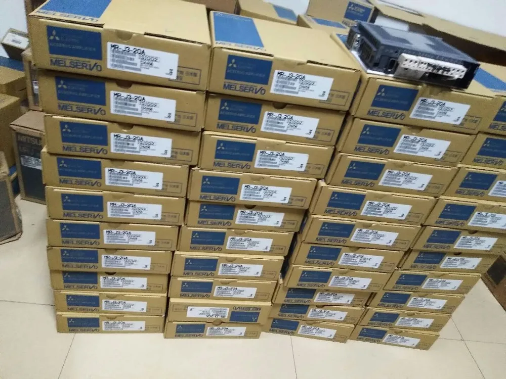 

MR-J3-60A new in box