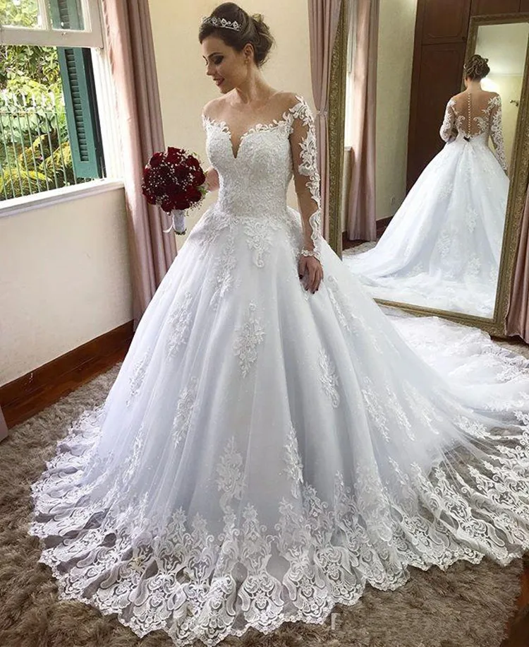 

2019 Elegant Off Shoulder Ball Gowns for Church Wedding with Lace Appliques Illusion Back Covered with Buttons Sheer Neck Longo