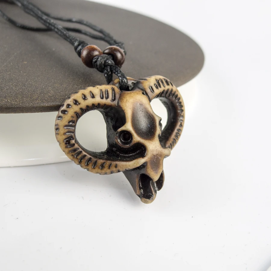 

Bovine Skeleton Pendants Art Imitation Yak Bone Material Necklace Pendant Vintage Men's Necklaces #GZ104