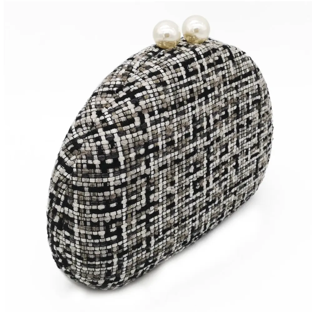 Woven Clutch Bag (3)
