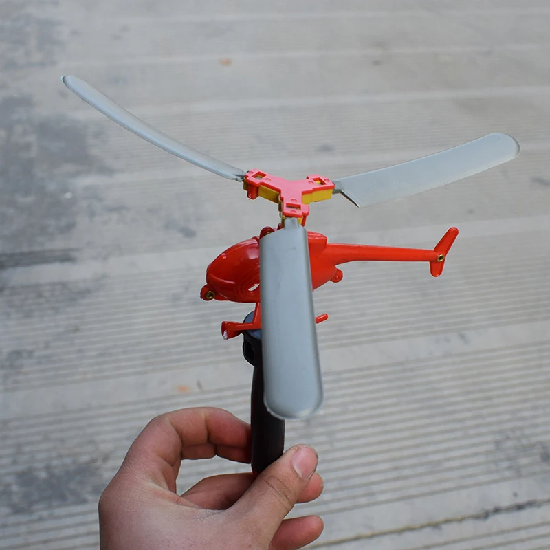 Новая ручка Тяговая линия Самолет Питание вертолет может лететь в небо Тяговая линия самолет игрушка Дети Мальчик Открытый игрушка подарок