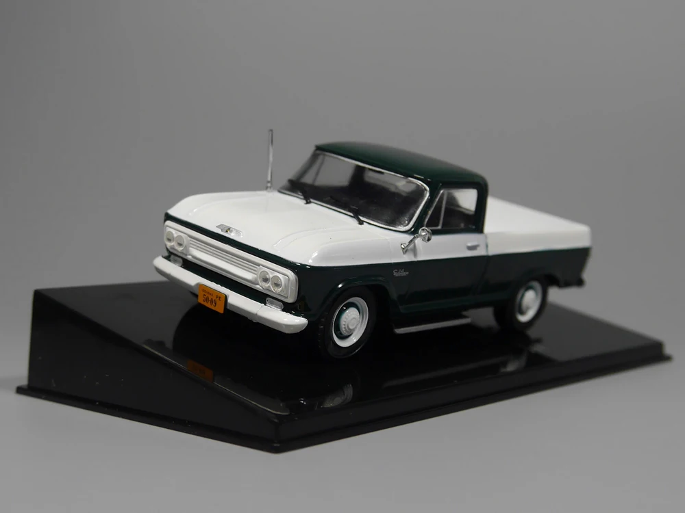 

1:43 Model of C-14 1964 pickup truck Alloy model