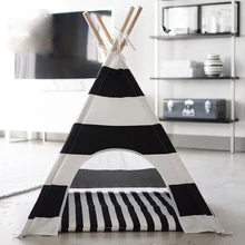 Черный и белый цвета в полоску кровать собаки Собака дома pet играть в игры дома вигвама палатка с коврик продажи вместе