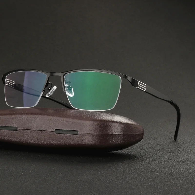 Men's Business Intelligent Discoloration Presbyopic Glasses Metal Alloy Plate Glasses Photochromic Presbyopic Myopia Glasses