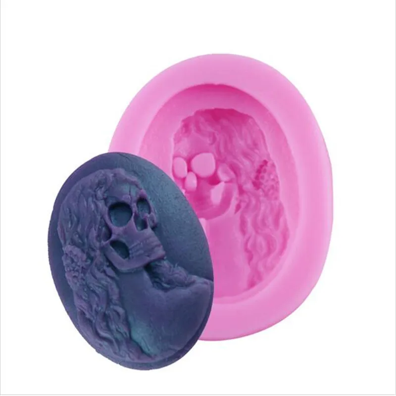 

Halloween Long Hair girl Skull Shape Chocolate Molds Silicone Cake Mold Handmade Soap Mold Cake Craft Baking Tools