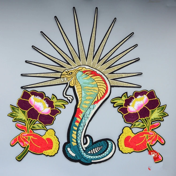 

DIY New High-quality Embroidery Handmade patch Cobra patch applique by sew-on