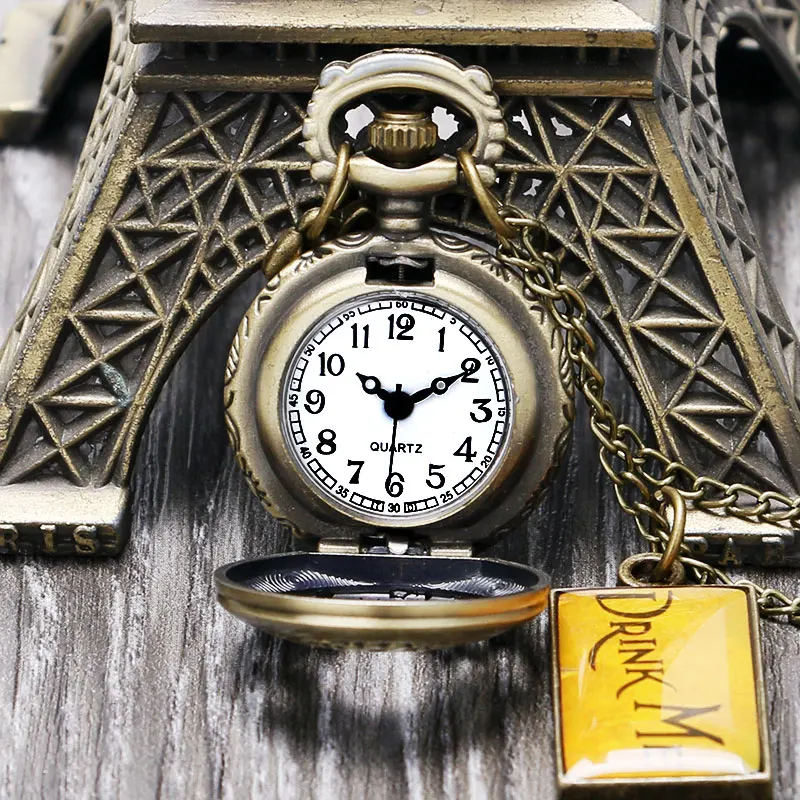 Античная бронзовая карманные часы Изысканный Кварцевые часы Алиса в стране чудес Drink Me карман Часы Цепочки и ожерелья Кролик цветок ключ