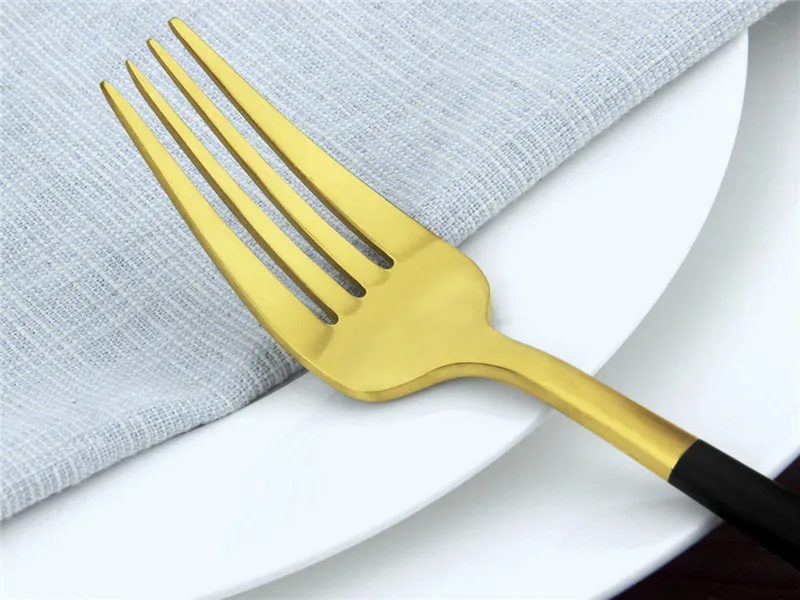 flatware set (5)