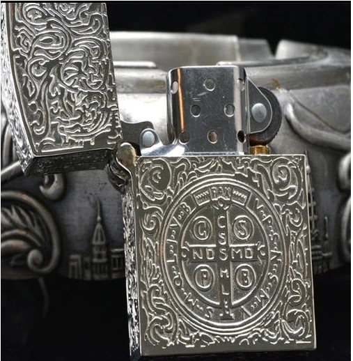 

Wholesale brand silver plating Hand-carved 58*39*18MM six side Constantine lighter armor Edition ZP