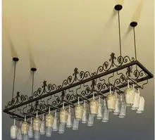 Висит стеклянная рамка .. красное вино чашки рамка повесить кроссовер.