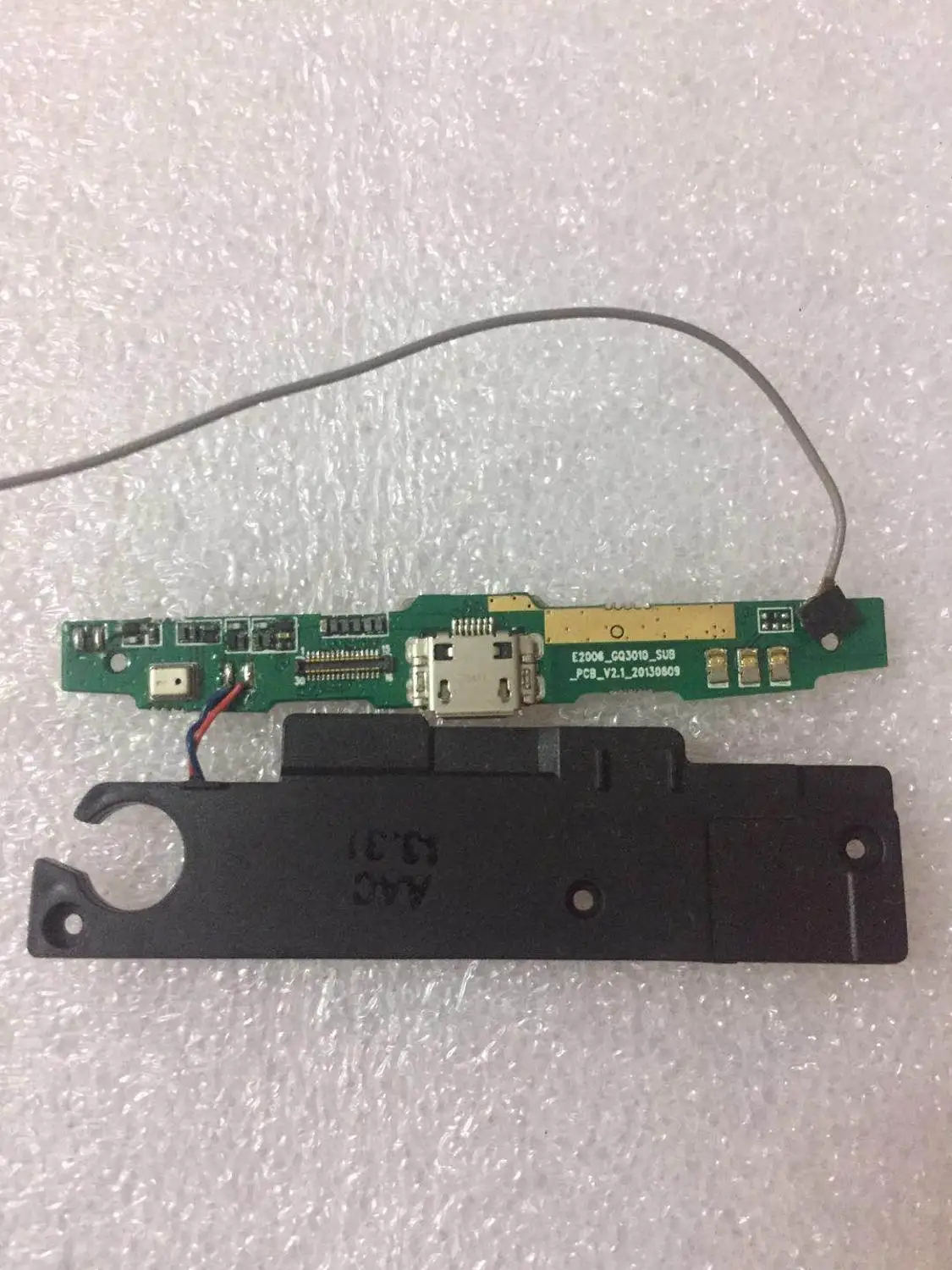 

USB Charge Dock SUB PCB E2006_GQ3010_SUB_PCB_V2.1_20130809 Micro USB Charging Board for STAR