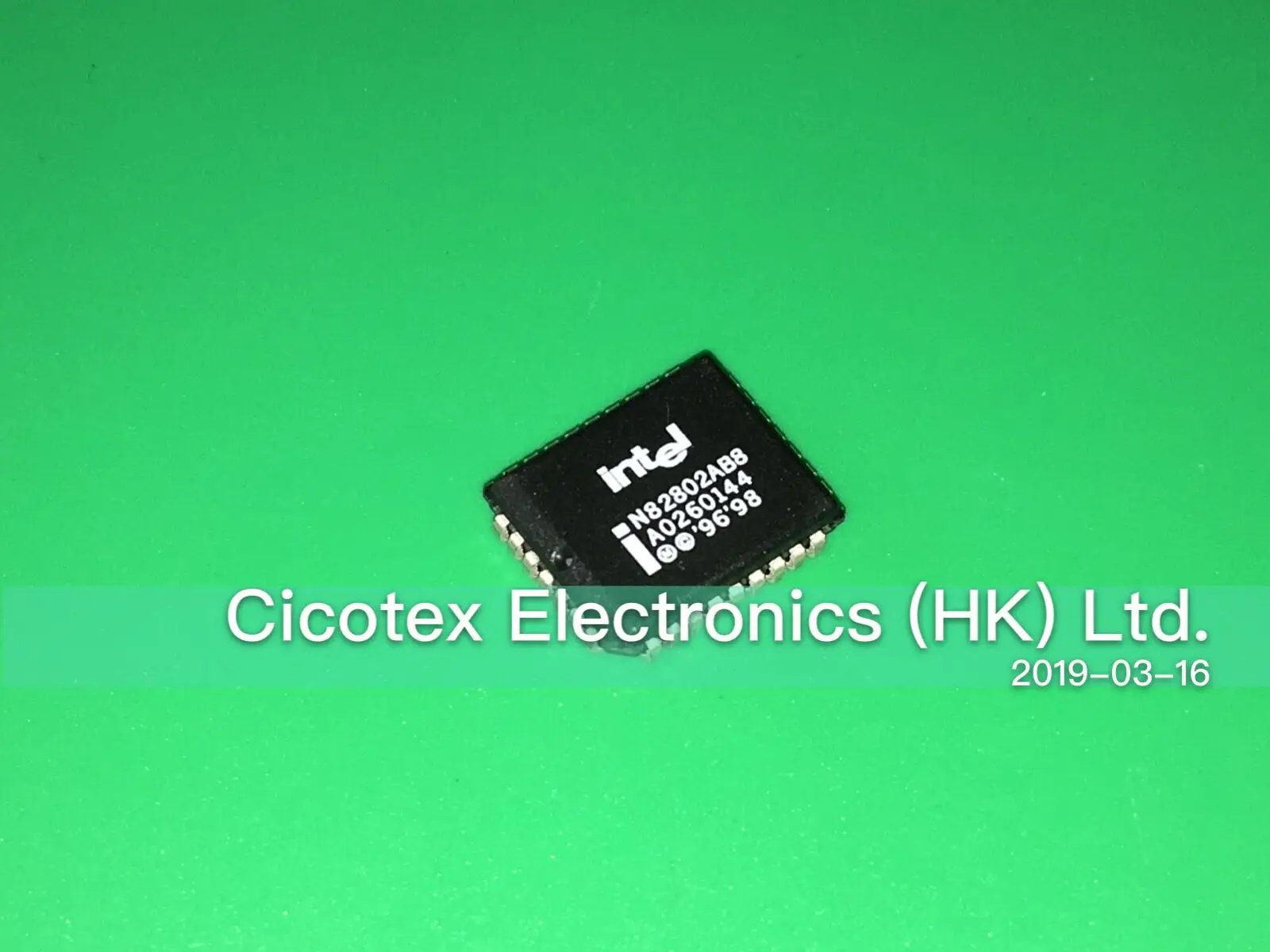 

N82802AB8 PLCC32 N 82802 AB8 N82802ABB N82802A88