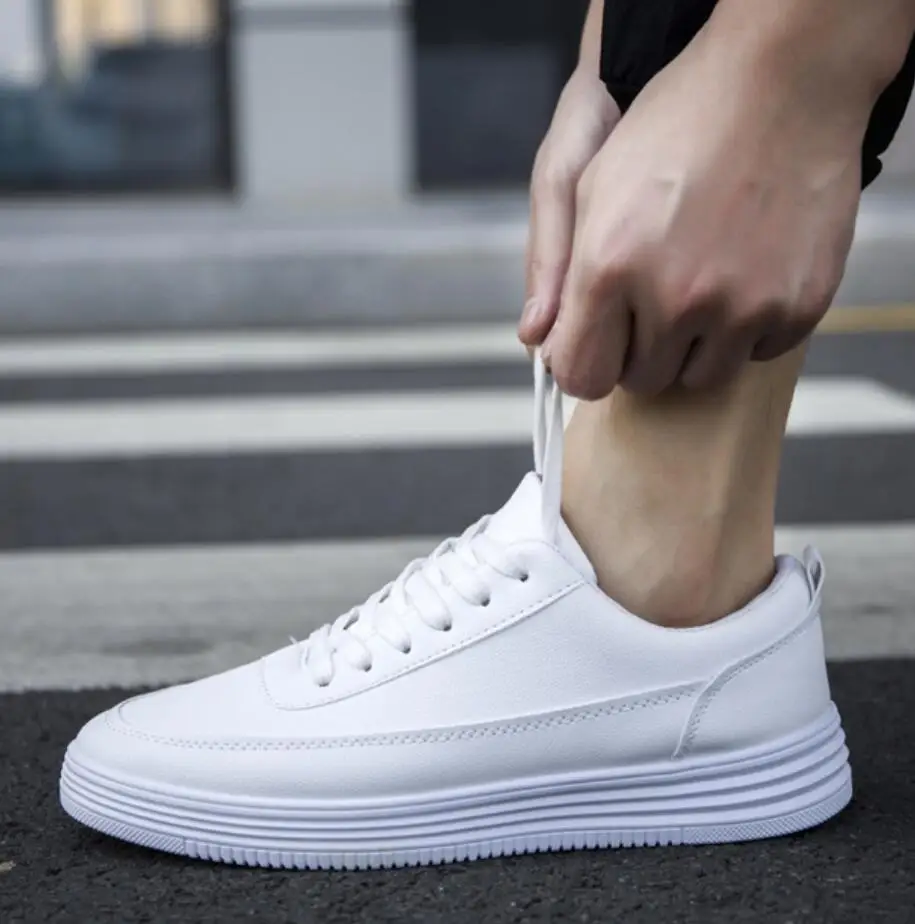 

2019 Sneakers for Men Vulcanized Shoes Simple Round Toe chunky Shoes Mens White Daily Footwear Male Fashion Walkerpeak Size39-44