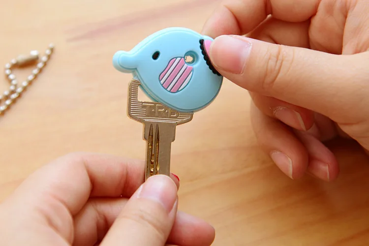 1PCS-Cute-Cartoon-Elephant-Keychain-Silicone-Stitch-Minion-Key-Cover-Key-Caps-Key-Chains-Key-Ring