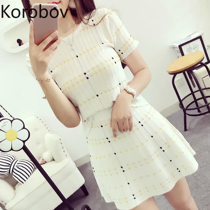 

Korobov Summer O Neck Short Sleeve Dot Knit T Shirt Women Sets High Waist A Line Mini Polka Dot Knitted Skirt Female Suits 77671