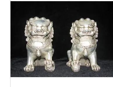 

Chinese old Tibetan silver carved pair foo dog lion statue Garden Decoration Tibetan Silver bronze factory outlets