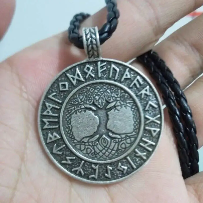viking amulet necklace (4)