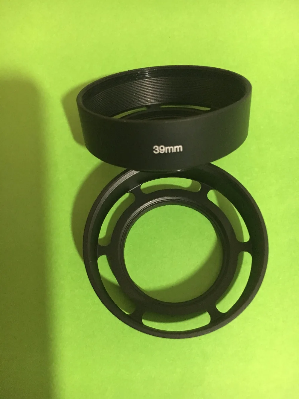 

2 IN 1 Standard Vented Curved 37 39 40.5 43 46 49 52 55 58MM Screw-in Metal Lens Hood for DSLR Camera free shipping