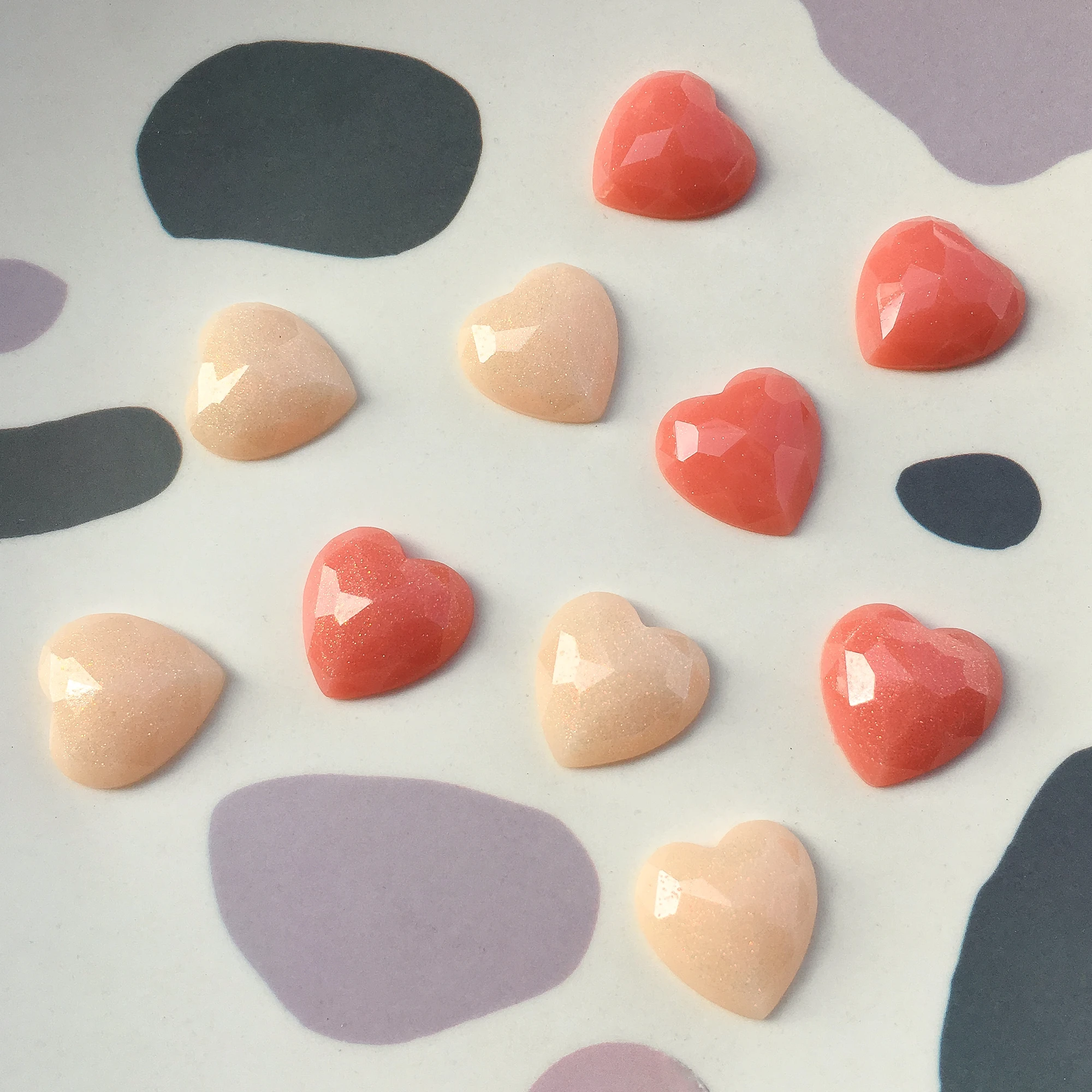 

Летний стиль 50 шт./лот 20 мм блестящее украшение в форме мультяшных сердец кабошоновые бусины diy ювелирные изделия серьги аксессуары