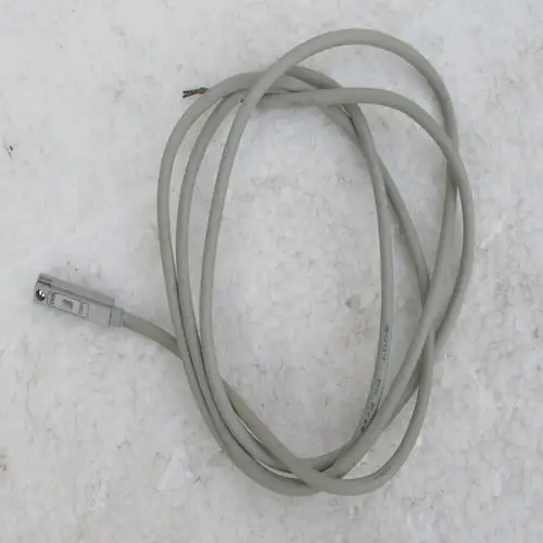 

Free shipping 100% new high quality New CKD magnetic switch TOH spot T0H