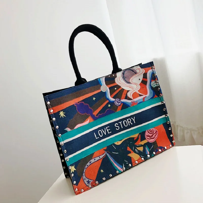 

2018 Luxury Brand Designer Women Beach Bag Fashion Tote Bag Large Capacity Travel Bag Vintage Graffit Print Handbag for Holiday